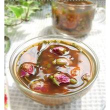 Load image into Gallery viewer, Rose Whitening Green Bean Sweet Soup 玫瑰杏仁绿豆汤
