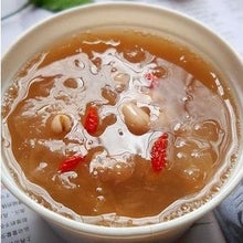 Muatkan imej ke dalam penonton Galeri, Peanut Anti-Aging Sweet Soup 花生薏仁银耳糖水
