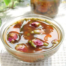 Muatkan imej ke dalam penonton Galeri, Rose Whitening Green Bean Sweet Soup 玫瑰杏仁绿豆汤
