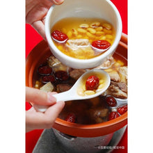 Muatkan imej ke dalam penonton Galeri, Black Bean Hair Nourishment Sweet Soup 乌豆圆莲润发乌发糖水
